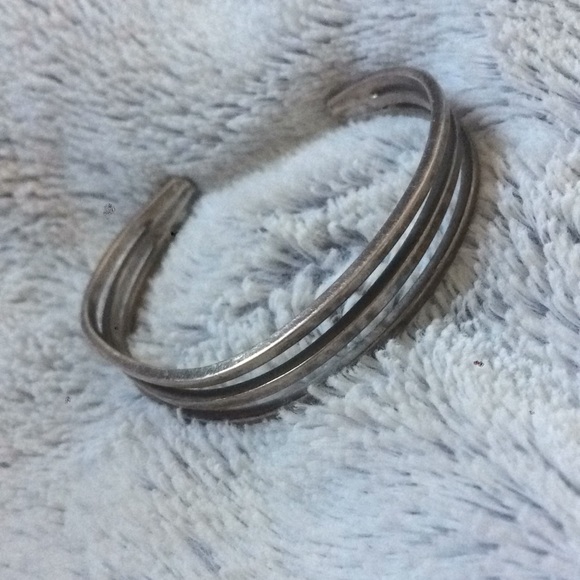 VTG Silver Cuff Bracelet 1970s - Picture 1 of 4